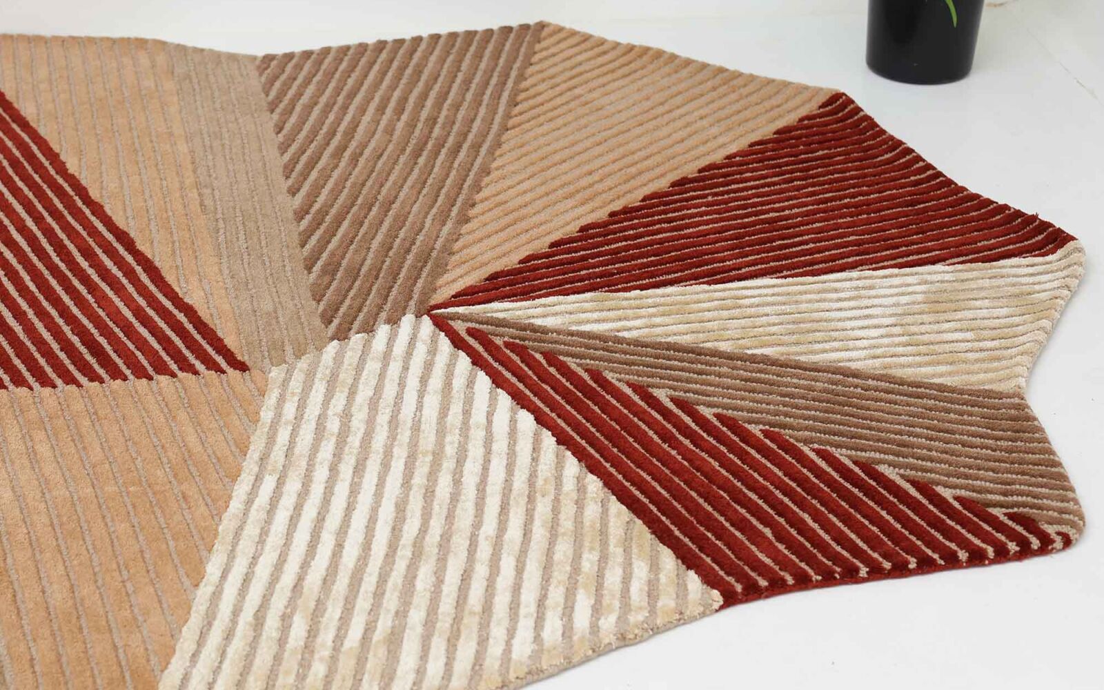 Multi Color Wool & Tencil Decor Rug - HTWV 86 (200x300 cm) Stunning Multi Color Wool, Tencil & Cotton Decor Handmade Rug - HTWV 86 (200x300cm)