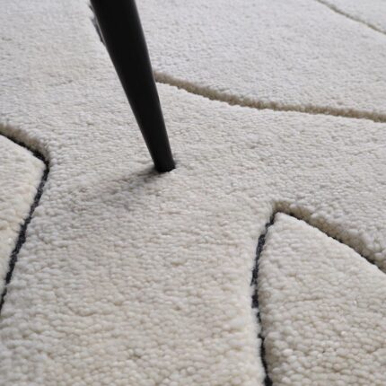 Handmade oriental carpet Dubai by Ramsha Home رمشا المنزل