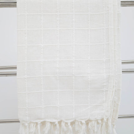 Designer throw pillows and blankets UAE – Ramsha Home رمشا المنزل