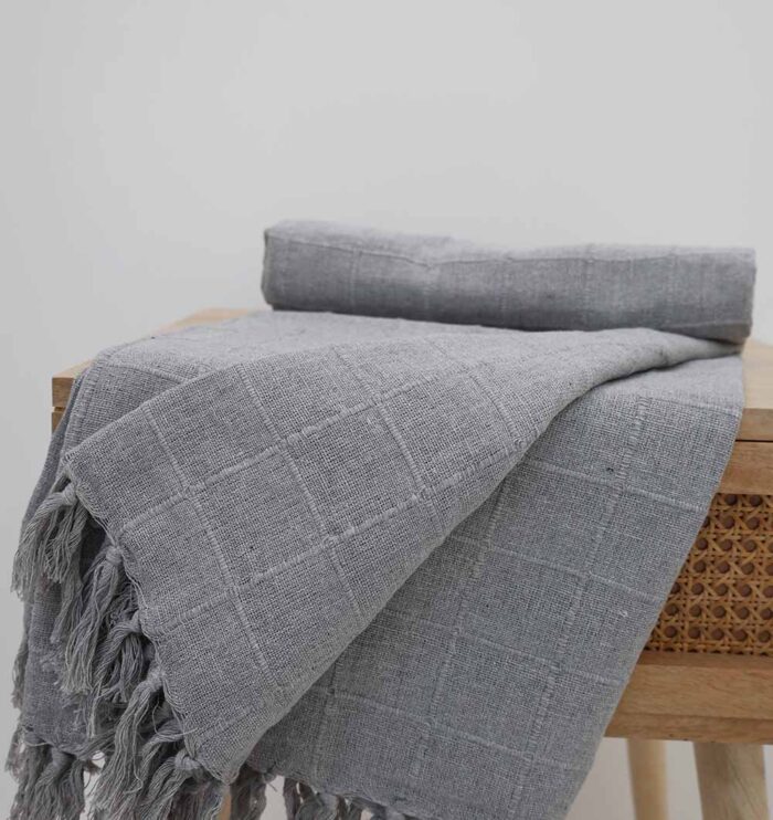 Decorative sofa throws Dubai – Ramsha Home رمشا المنزل