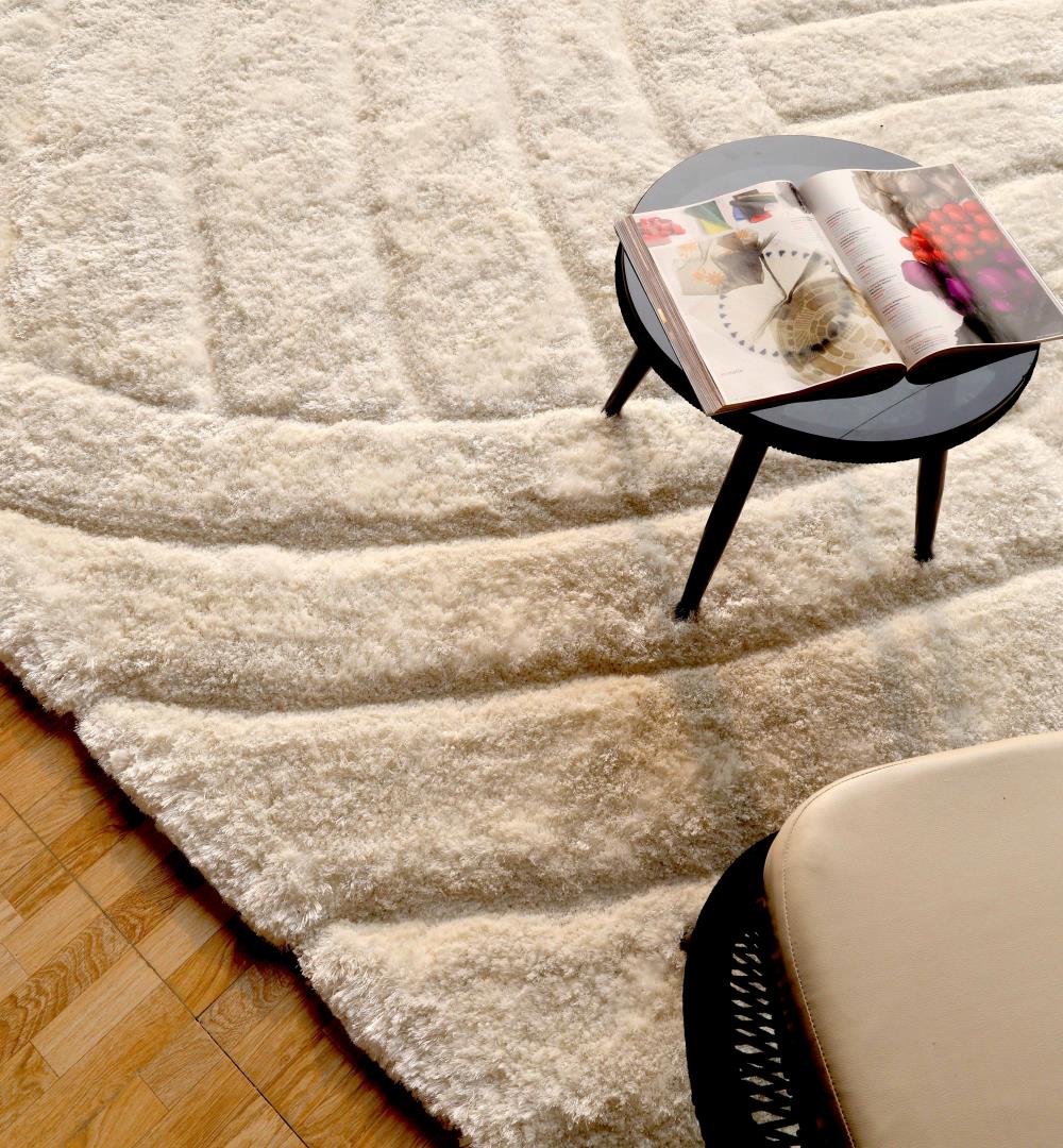 Shaggy Rugs Dubai Luxury Handmade Rugs & Carpets Online UAE Plush shaggy rug for cozy flooring, handmade rugs Dubai, dining table rugs, and outdoor rugs