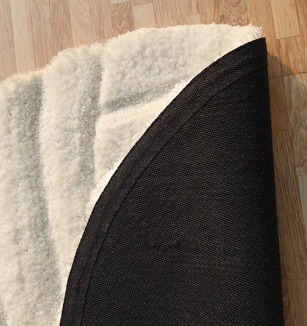 Shaggy Rugs Dubai Plush Handmade Rugs and Carpets Online UAE Luxury shaggy rug for cozy interiors, handmade rugs Dubai, outdoor rugs, and dining table rugs