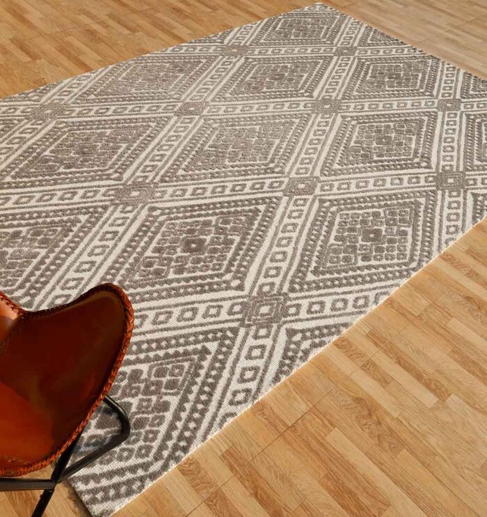 Artisan handmade rug for luxury home décor, rugs Dubai, outdoor rugs, and dining table rugs