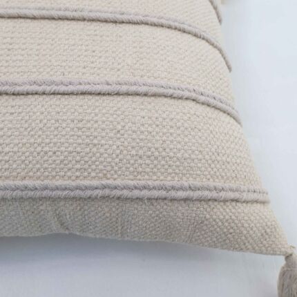 Natural color decorative tassel cushion with soft fabric