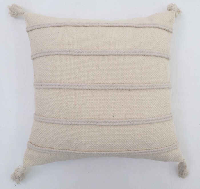 Natural color decorative tassel cushion with soft fabric