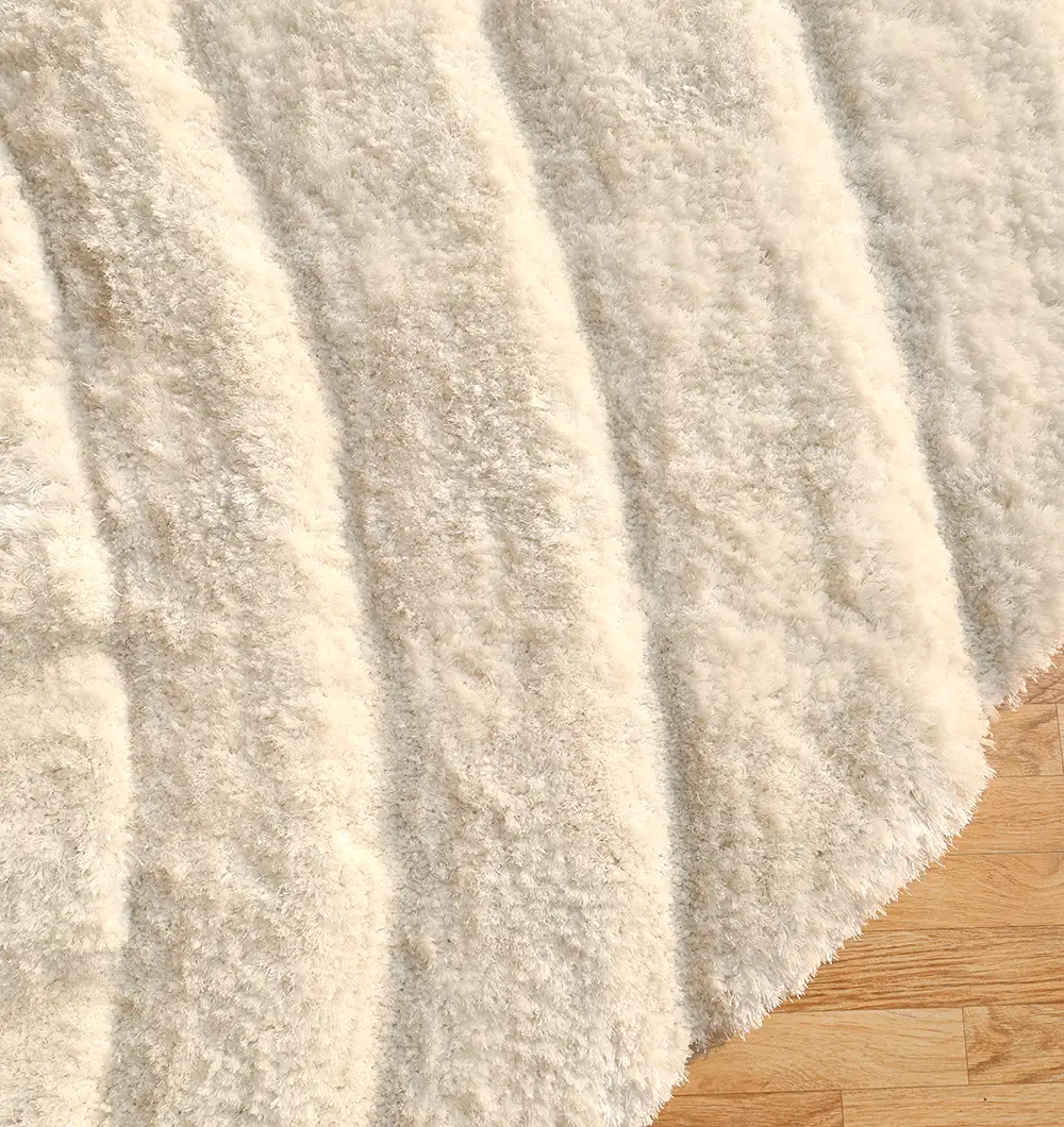 Shaggy Rug – Plush Comfort & Stylish Elegance Soft shaggy rug with plush texture, modern design, and cozy comfort for home décor.