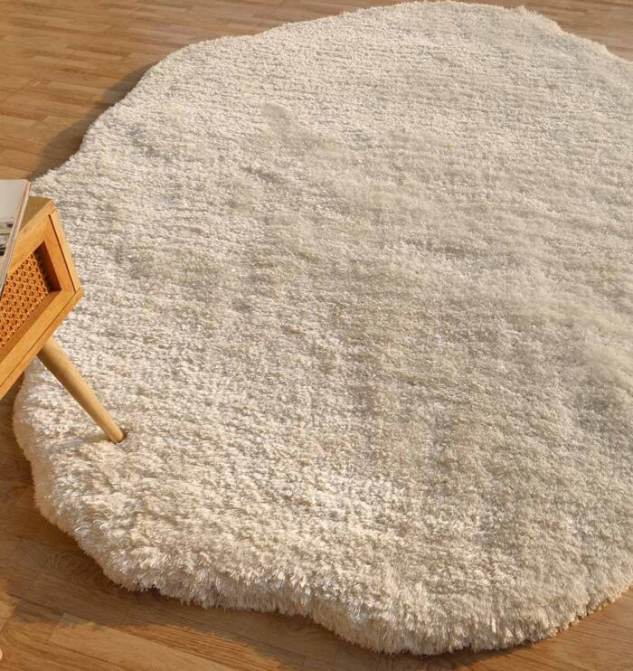 Plush shaggy rug for cozy flooring, handmade rugs Dubai, dining table rugs, and outdoor rugs