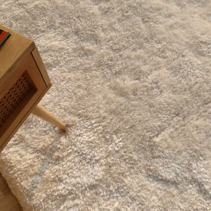 Plush shaggy rug for cozy flooring, handmade rugs Dubai, dining table rugs, and outdoor rugs