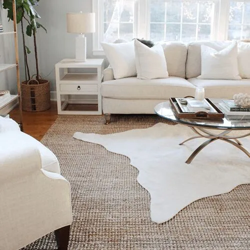 White Rug Layered on Jute Rug – Layer Textures Like a Pro White rug layered on natural jute rug for stylish interior texture