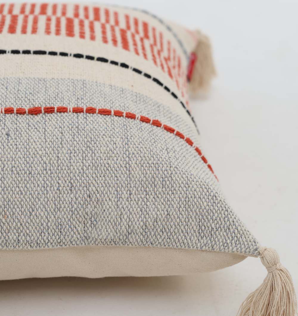 Comfortable Sofa, Bed & Floor Cushions – Ramsha Home Dubai UAE Soft and stylish cushions for sofas, beds, floors, and cars by Ramsha Home, available across Dubai and UAE.