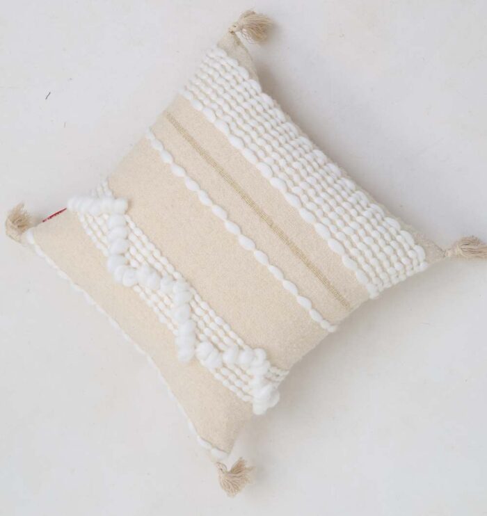 Decor cushion with soft fabric, stylish design, and cozy comfort for home interiors.