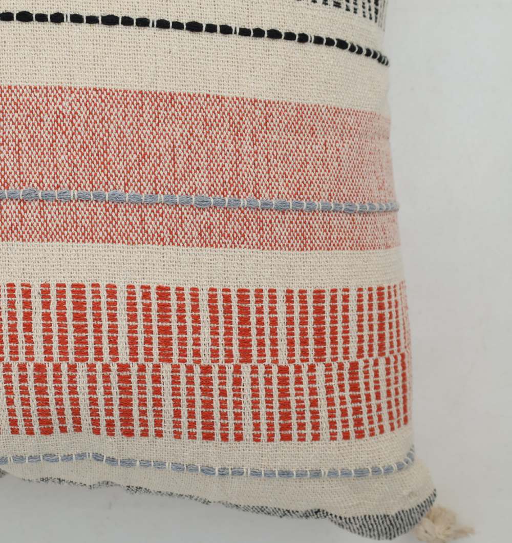 Decor Cushion – Stylish Comfort for Modern Living Decor cushion with soft fabric, stylish design, and cozy comfort for home interiors.