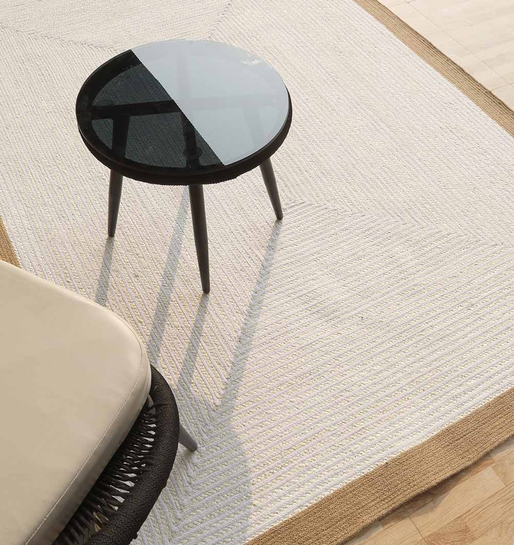 Natural Jute Rug Online – Indoor & Outdoor Rugs for Home UAE Stylish natural jute rug for living room décor, outdoor spaces, and modern UAE homes.
