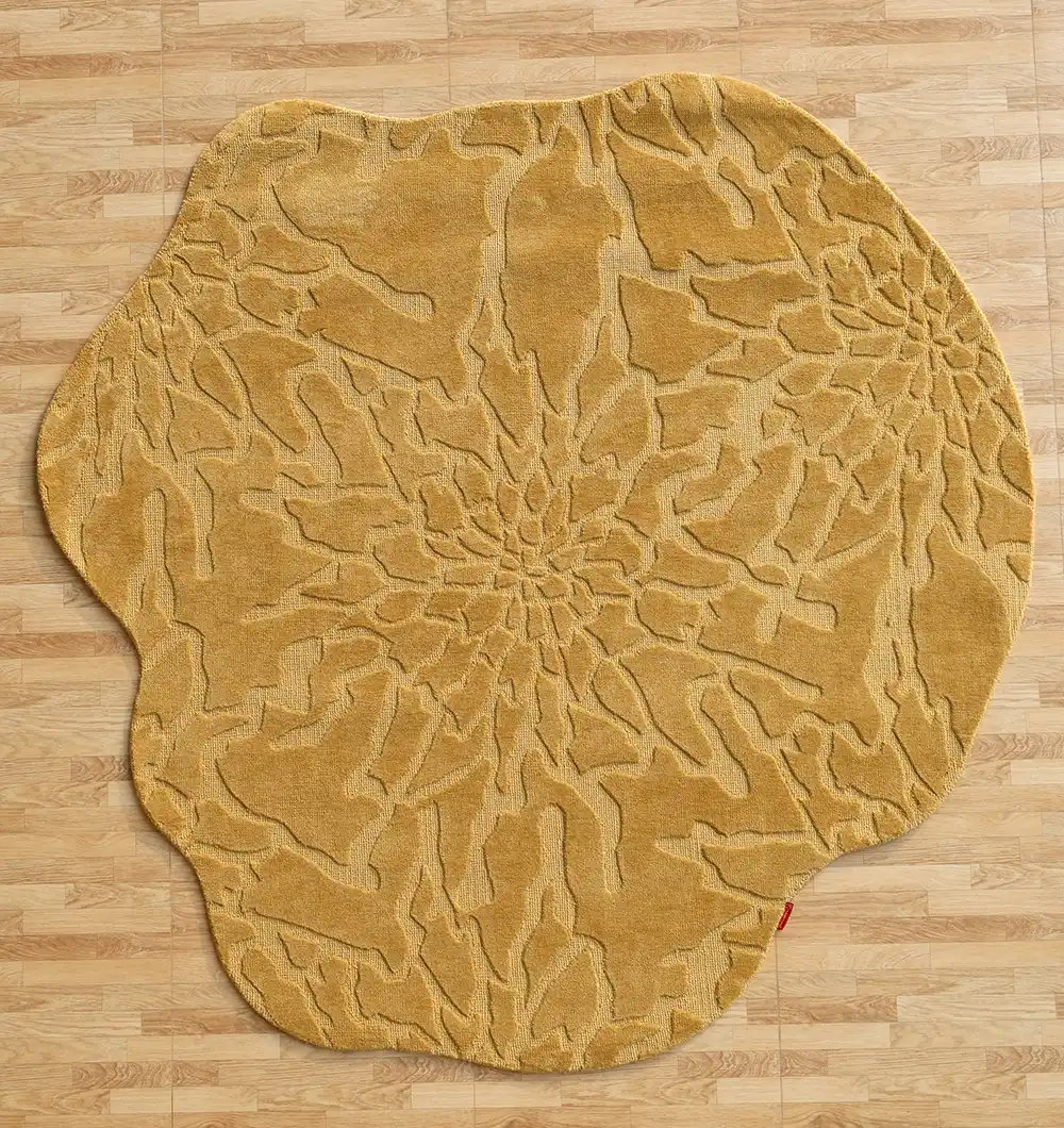 Beautiful Wool Décor Handmade Rug – Authentic Craft & Lasting Elegance Handmade wool rug with intricate design, soft texture, and timeless decorative appeal for home interiors.