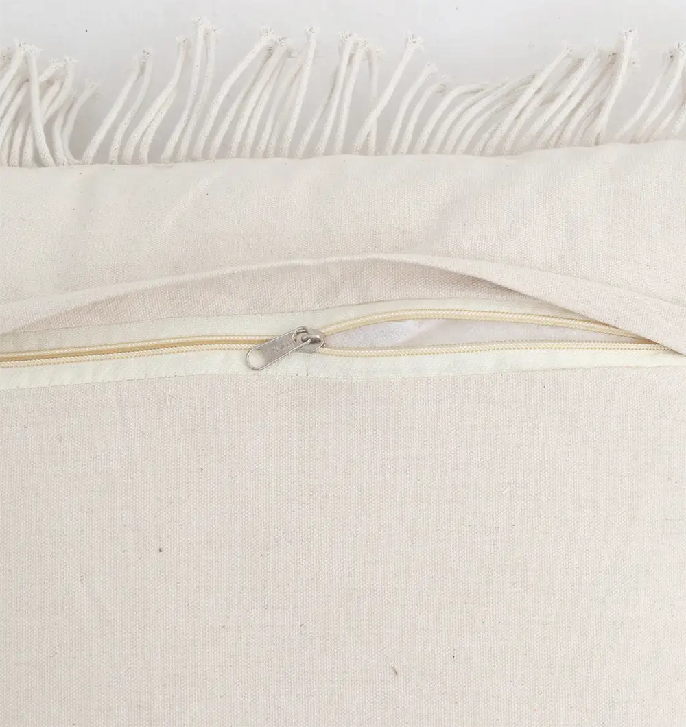 CS-308 (2) Natural white macrame cushion with handcrafted detailing, soft texture, and stylish home décor appeal.