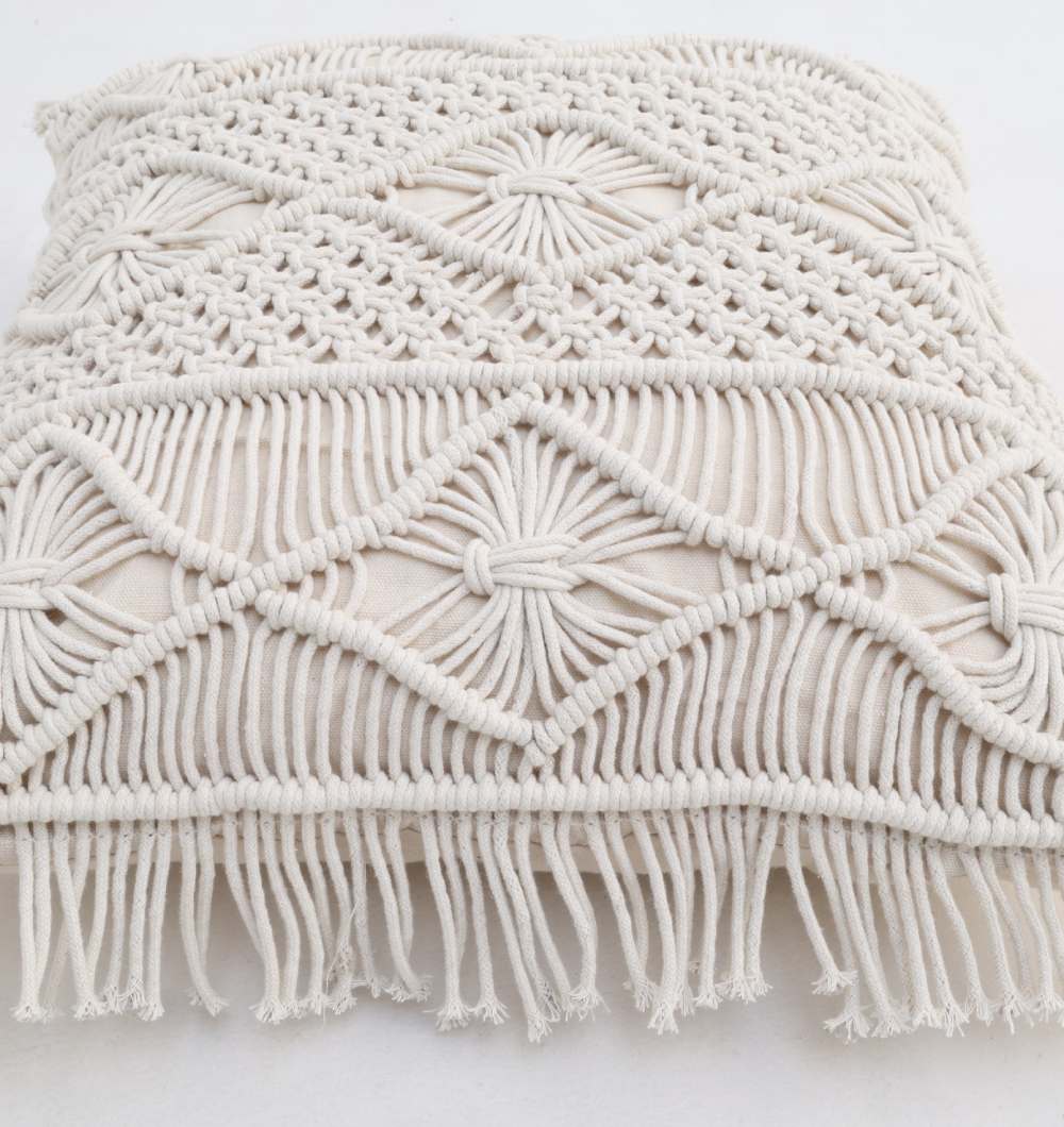 Decor Cushion – Stylish Comfort for Modern Living Decor cushion with soft fabric, stylish design, and cozy comfort for home interiors.