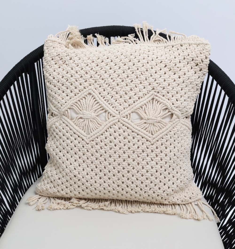 Decor Cushion – Stylish Comfort for Modern Living Decor cushion with soft fabric, stylish design, and cozy comfort for home interiors.