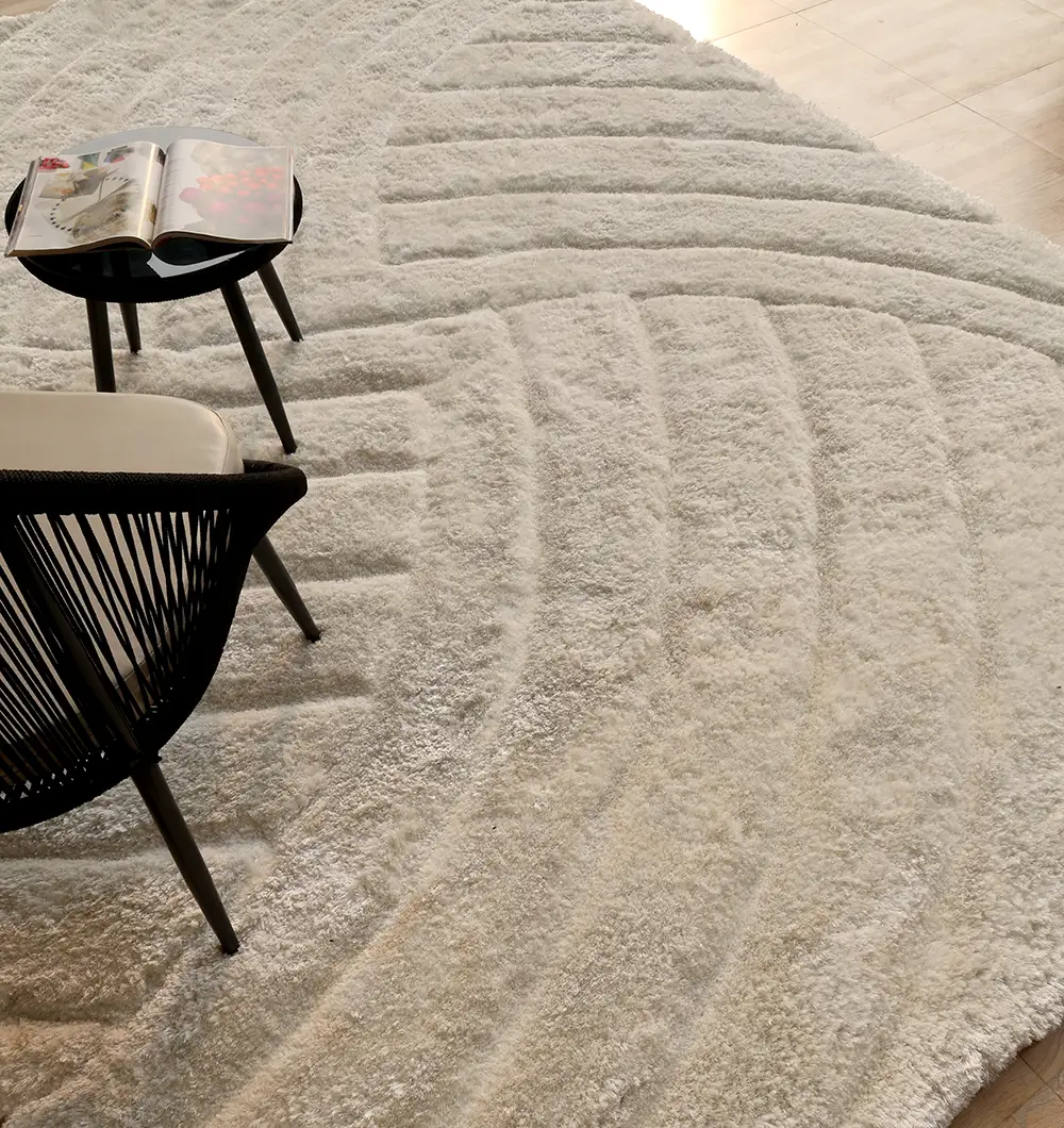Shaggy Rug – Plush Comfort & Stylish Elegance Soft shaggy rug with plush texture, modern design, and cozy comfort for home décor.