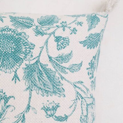 Elegant and comfortable cushions for sofas, beds, outdoor seating, and cars from Ramsha Home, Dubai, UAE.