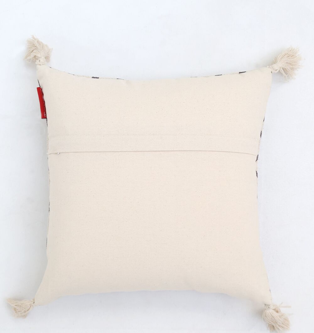 Versatile Cushions for Home, Outdoors & Car | Ramsha Home UAE Soft and stylish sofa cushions, bed cushions, seat cushions, and car cushions from Ramsha Home in Dubai, UAE.
