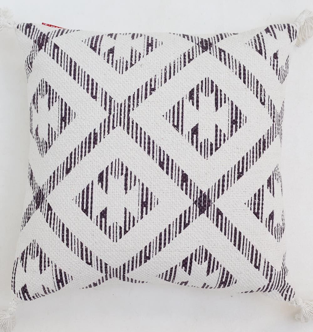 Versatile Cushions for Sofa, Bed & Outdoors | Ramsha Home UAE Soft and durable cushions for sofas, beds, outdoor seating, and cars by Ramsha Home, Dubai, UAE.