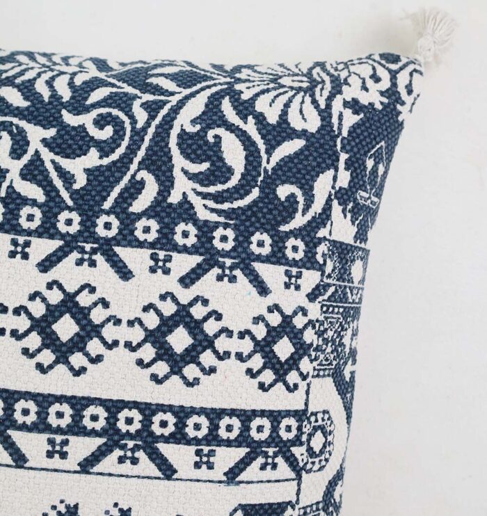 Cozy and stylish sofa cushions, seat cushions, bed cushions, and car cushions by Ramsha Home, ideal for indoor and outdoor spaces in Dubai, UAE.