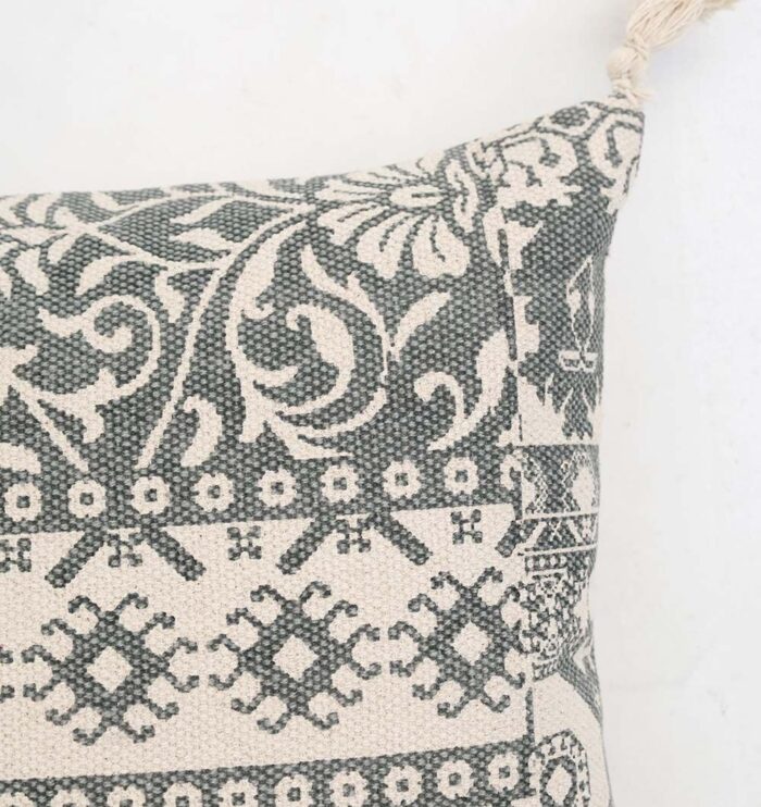 Elegant cushions for sofas, beds, and outdoor seating, including car cushions, from Ramsha Home in Dubai, UAE.