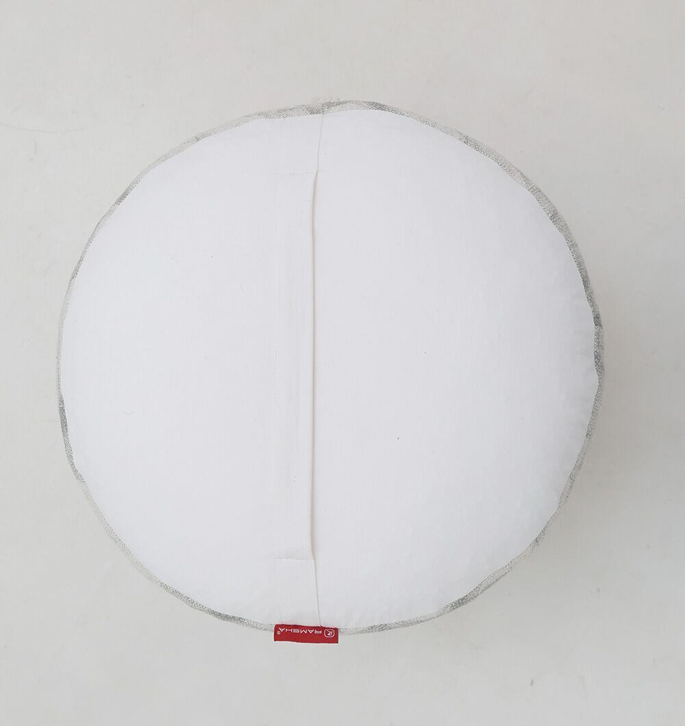 Elegant Pouf Seat & Foot Rest | Modern Pouf UAE – Ramsha Home Elegant modern pouf seat and foot rest from Ramsha Home UAE, used as a stylish pouf stool for comfort and décor.