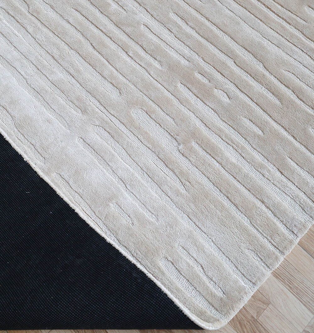 Home Décor Handmade Area Rug – Authentic Craft & Lasting Elegance Handmade area rug for home décor, crafted with artisanal detail, soft texture, and timeless style.