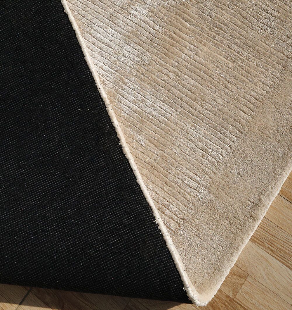 Home Décor Handmade Area Rug – Authentic Craft & Lasting Elegance Handmade area rug for home décor, crafted with artisanal detail, soft texture, and timeless style.