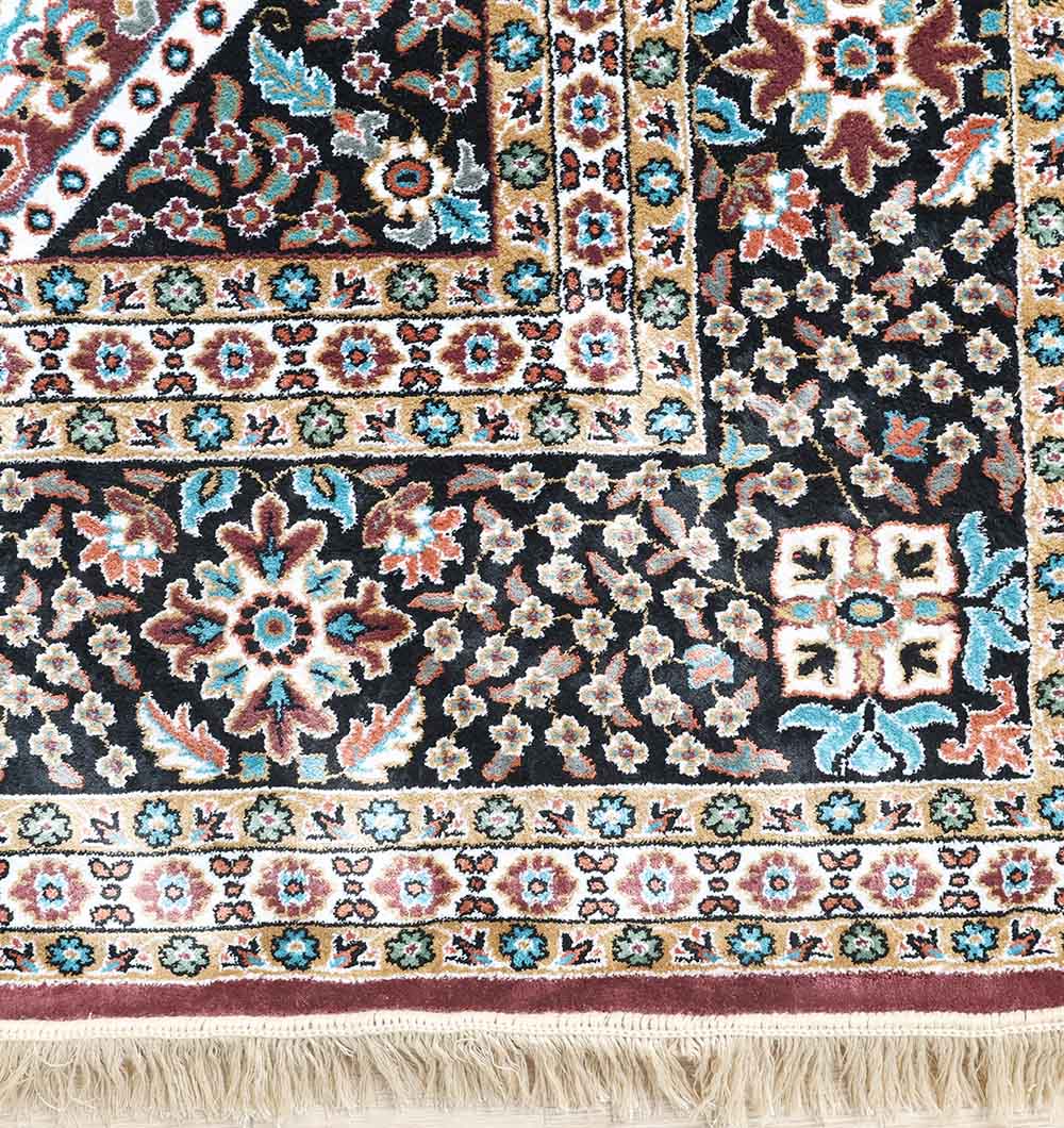 Machine Made Rug – Durable Elegance for Everyday Living Upgrade your space with the durability and elegance of this machine-made rug.