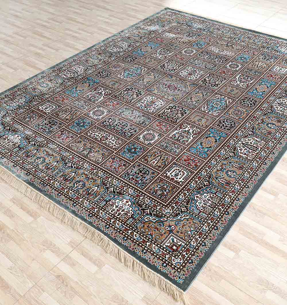 Machine Made Rug – Durable Elegance for Everyday Living Upgrade your space with the durability and elegance of this machine-made rug.