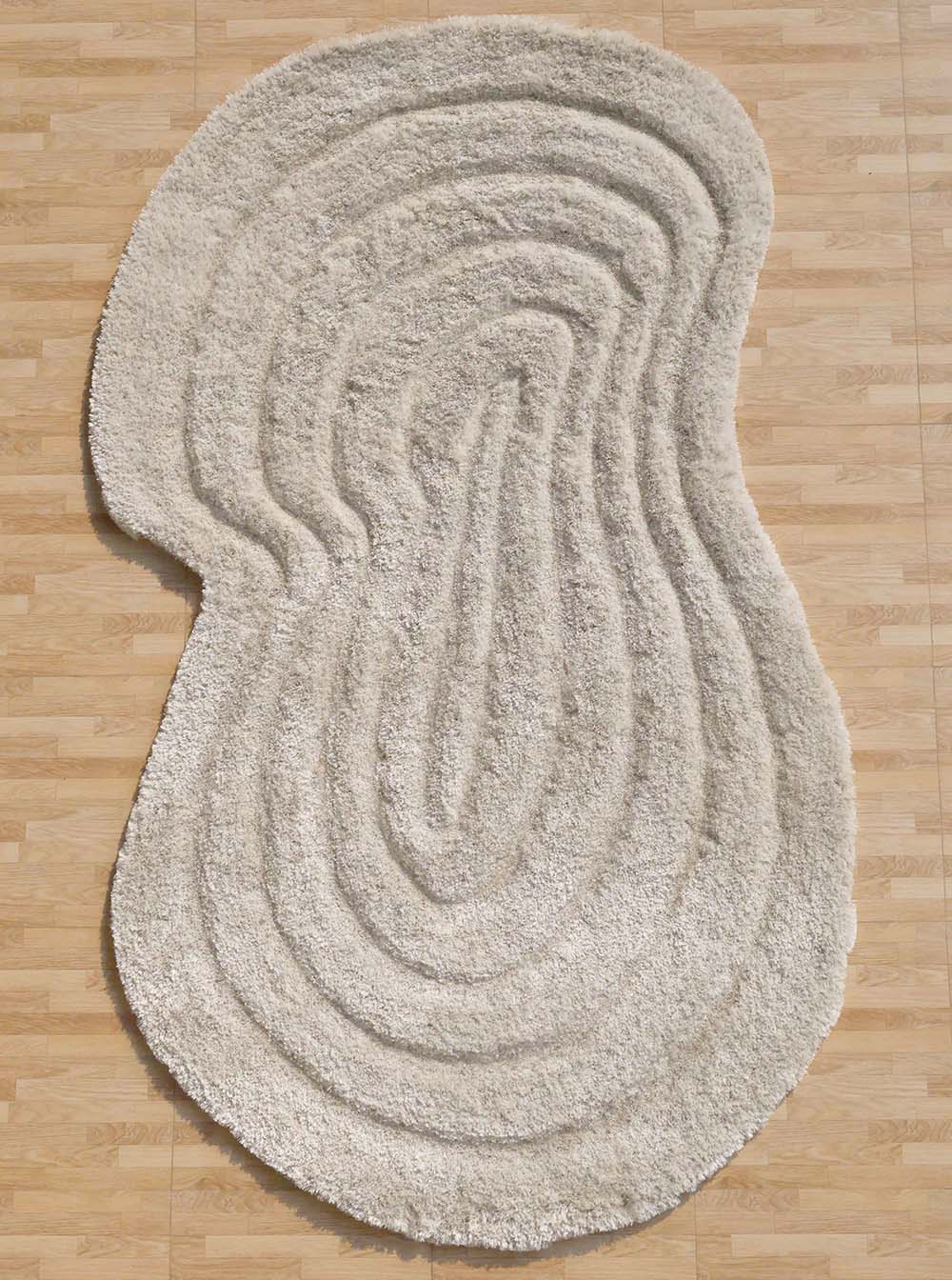 Shaggy Shape Rug – Cozy Comfort & Stylish Living Room Elegance Soft shaggy shape rug designed for living rooms, offering cozy comfort, modern style, and long-lasting quality.