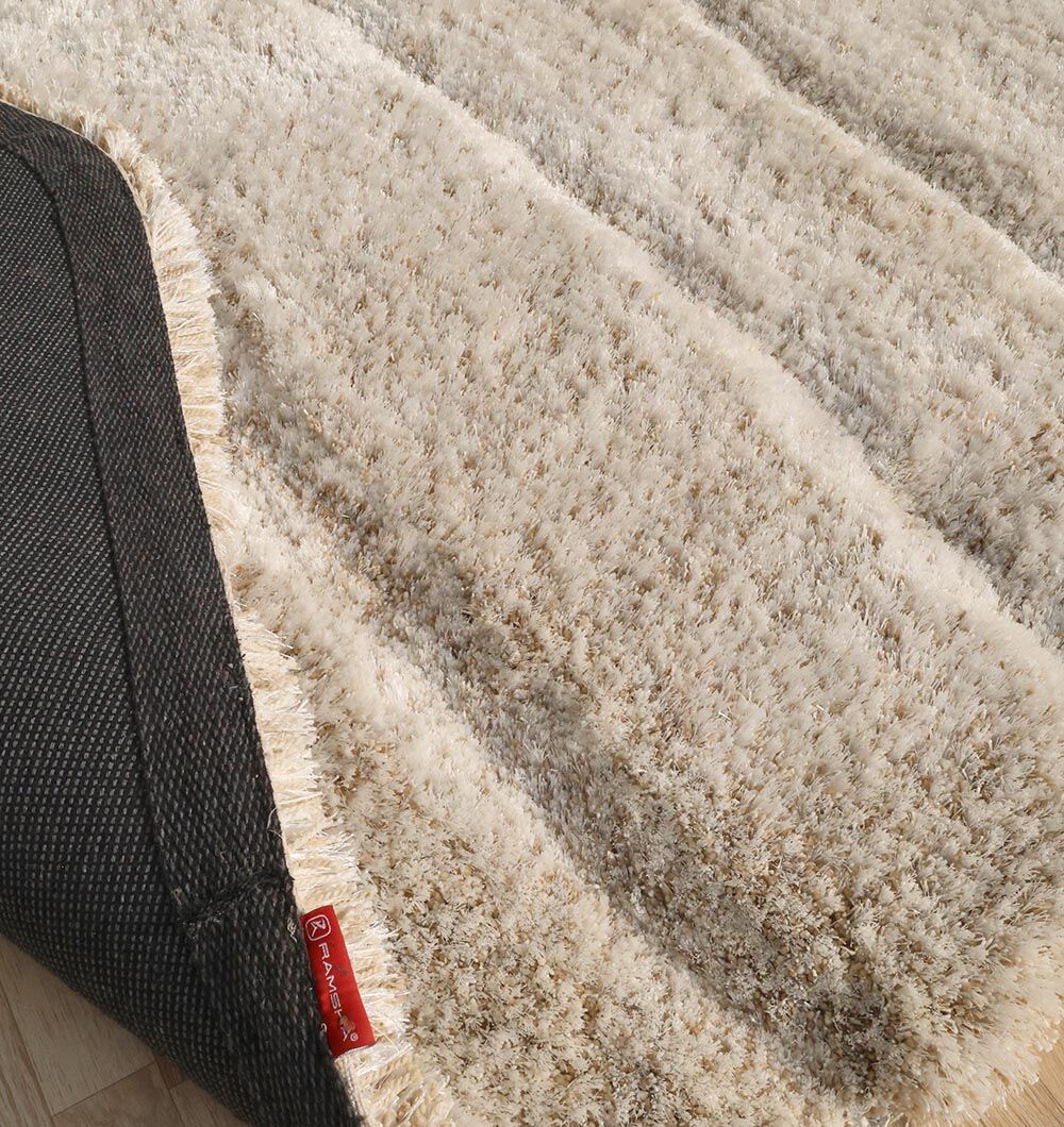 Shaggy Shape Rug – Cozy Comfort & Stylish Living Room Elegance Soft shaggy shape rug designed for living rooms, offering cozy comfort, modern style, and long-lasting quality.
