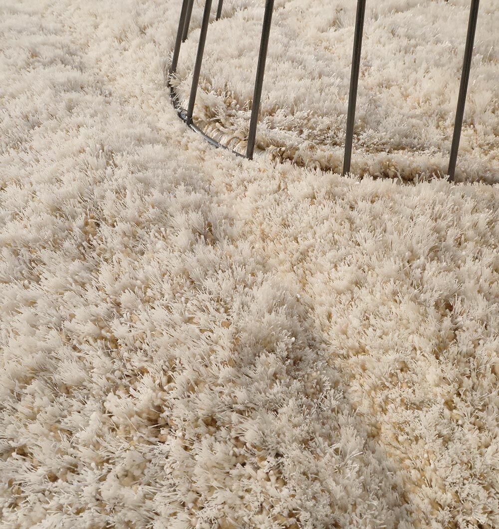 Shaggy Shape Rug – Cozy Comfort & Stylish Living Room Elegance Soft shaggy shape rug designed for living rooms, offering cozy comfort, modern style, and long-lasting quality.