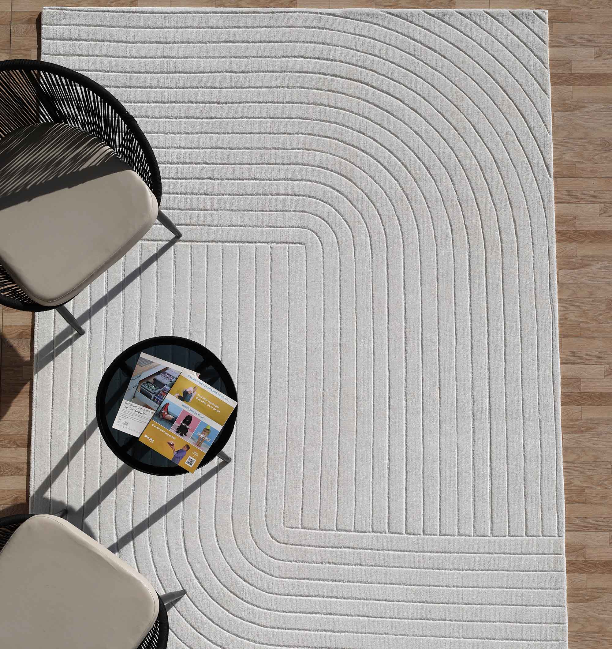 Carpets Dubai – Modern, Vintage & Silk Carpet Collection for Home Décor Modern carpet for living room and bedroom, designed with elegant patterns and durable quality for home décor in Dubai.