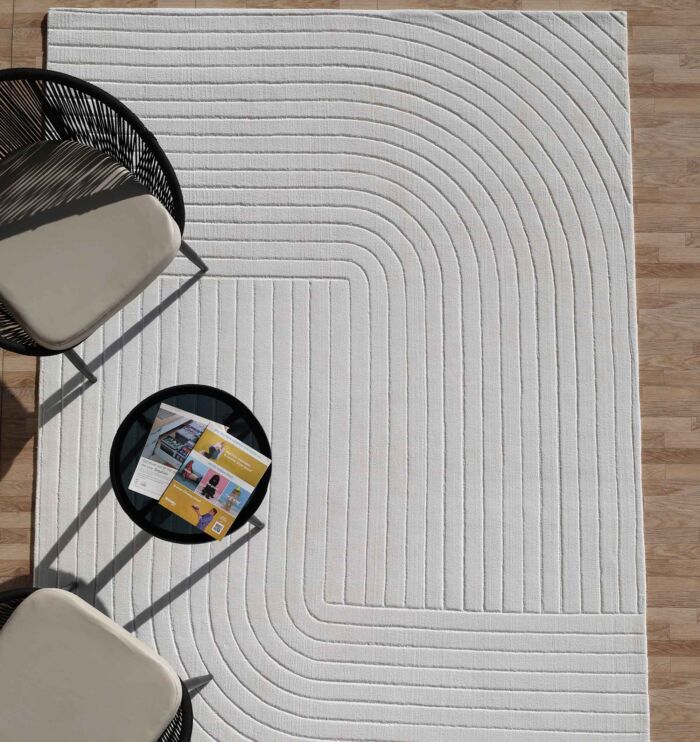 Modern carpet for living room and bedroom, designed with elegant patterns and durable quality for home décor in Dubai.