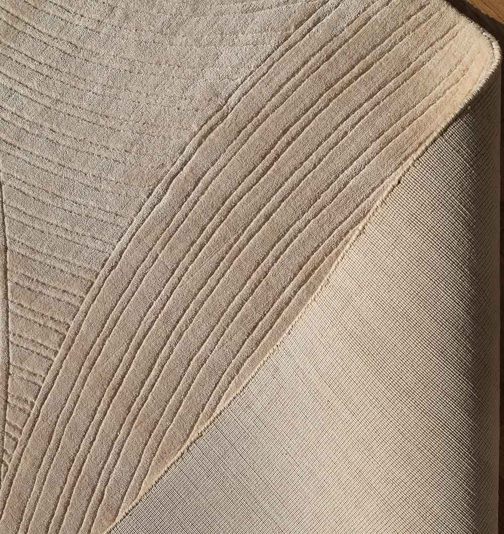 Fluffy Carpets Dubai – Modern, Vintage & Luxury Home Carpet Collection Soft and fluffy carpet for living room and bedroom, designed with modern carpet design and long-lasting comfort for home décor in Dubai.
