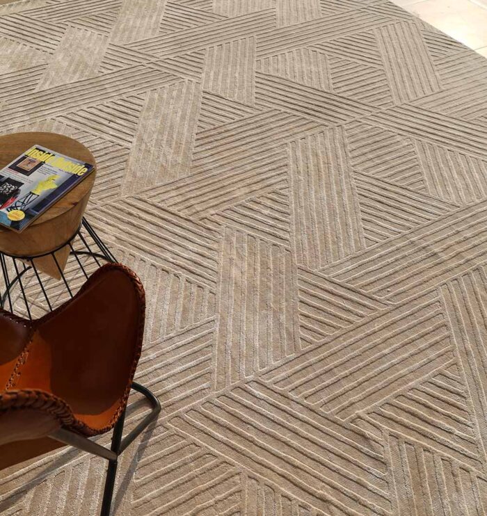 Soft and fluffy carpet for living room and bedroom décor, available in oval, silk, vintage, and modern carpet designs in Dubai.