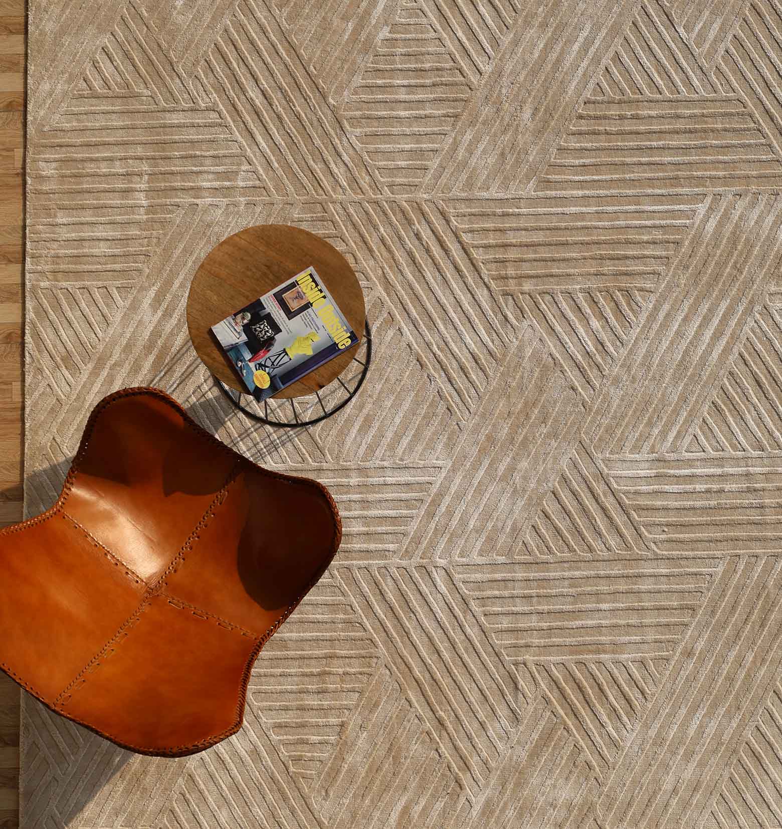 Carpets Dubai – Fluffy Living Room Carpets, Vintage Rugs & Modern Carpet Designs UAE Soft and fluffy carpet for living room and bedroom décor, available in oval, silk, vintage, and modern carpet designs in Dubai.