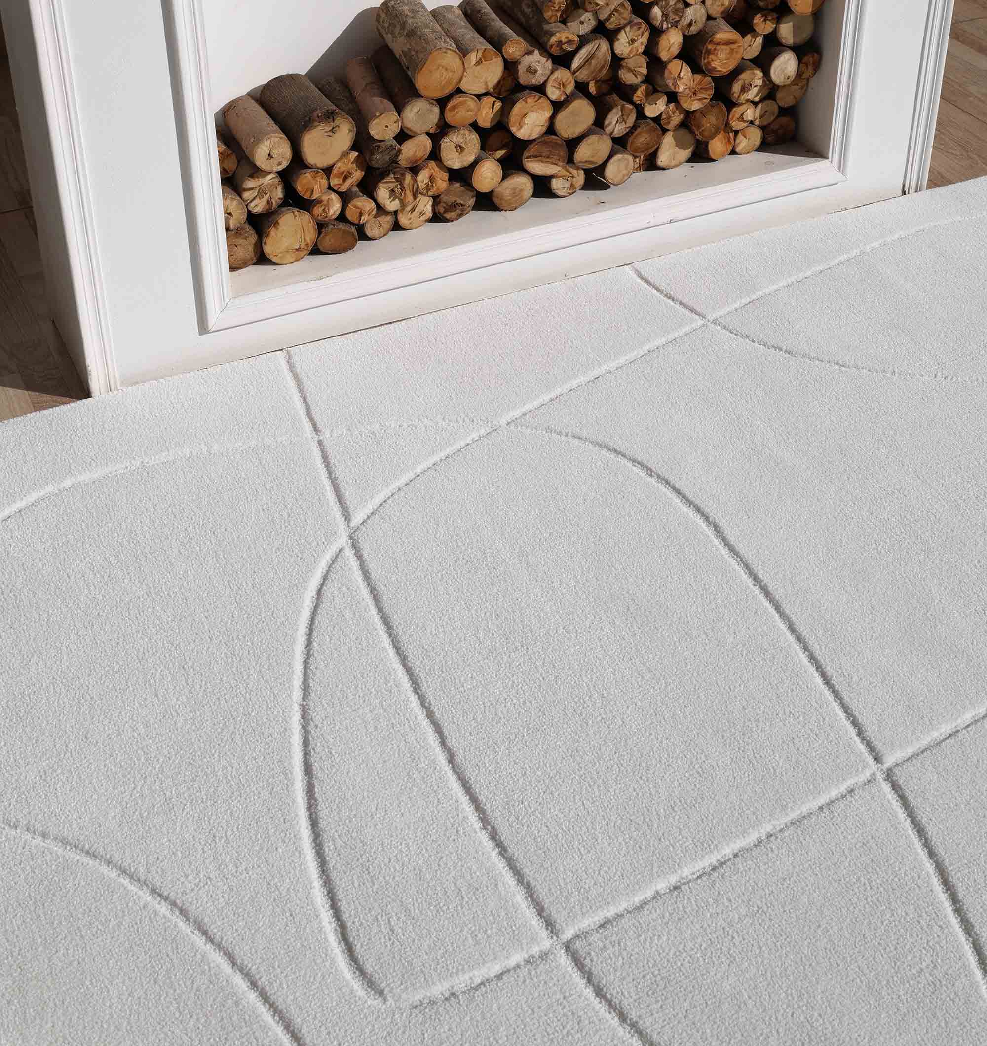 Luxury Carpets Dubai – Modern, Vintage & Arabic Carpet Collection for Homes Elegant modern carpet for living room and bedroom in Dubai, stylish design with durable texture for home décor.
