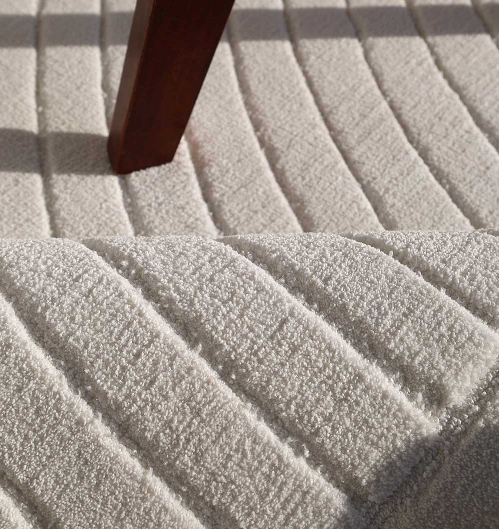 Carpets Dubai – Modern, Vintage & Silk Carpet Collection for Home Décor Modern carpet for living room and bedroom, designed with elegant patterns and durable quality for home décor in Dubai.