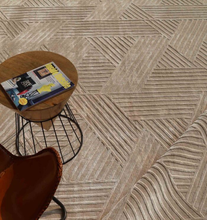 Soft and fluffy carpet for living room and bedroom décor, available in oval, silk, vintage, and modern carpet designs in Dubai.