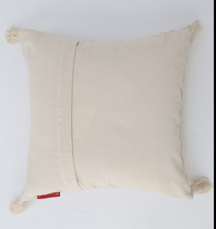 ⁦Home Decor Tassel Cushion - CS 331⁩ - الصورة ⁦5⁩
