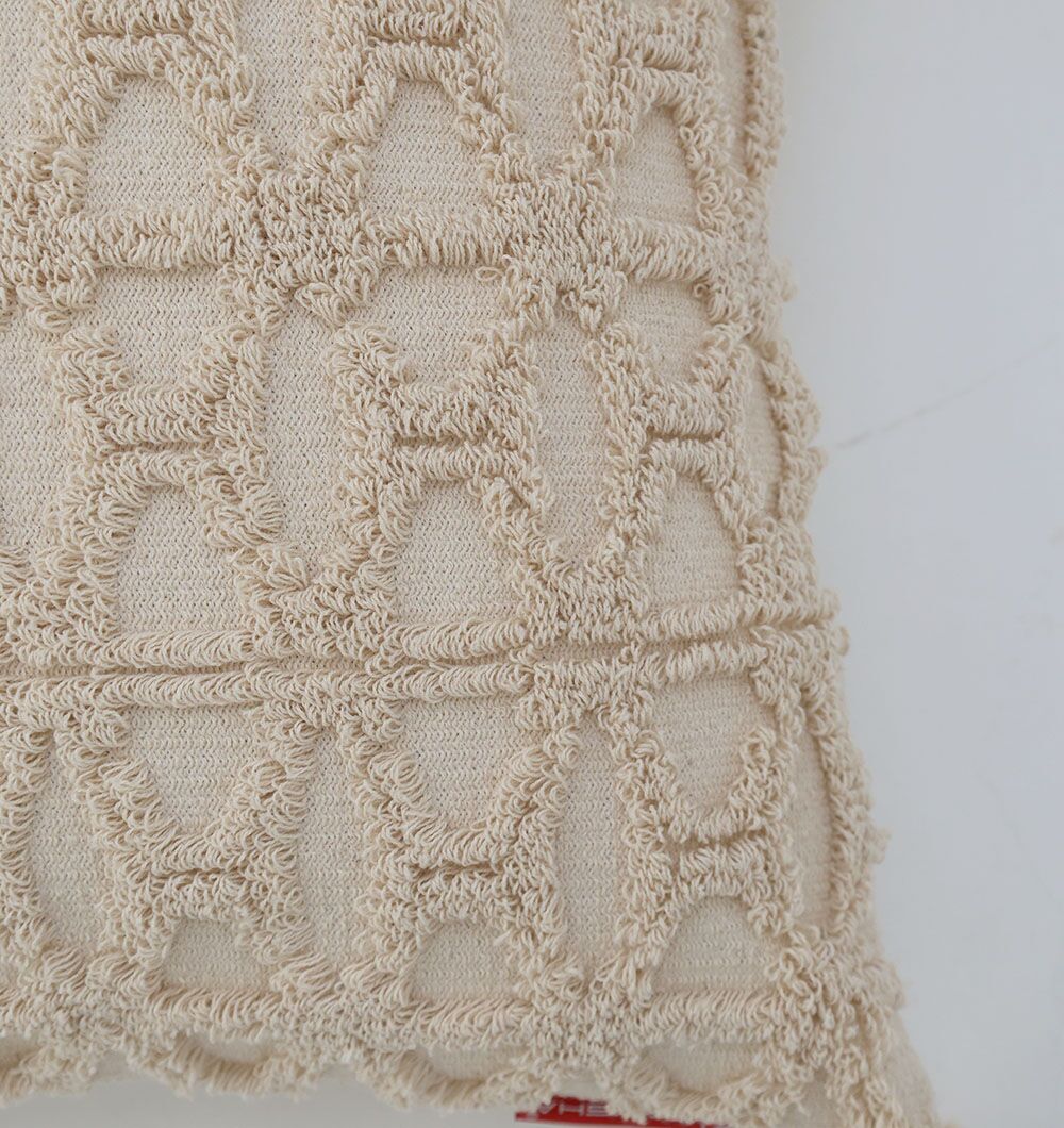 CS-331-4 Soft decorative cushions and cushion covers for sofa, bed, floor seating, and outdoor use in Dubai.