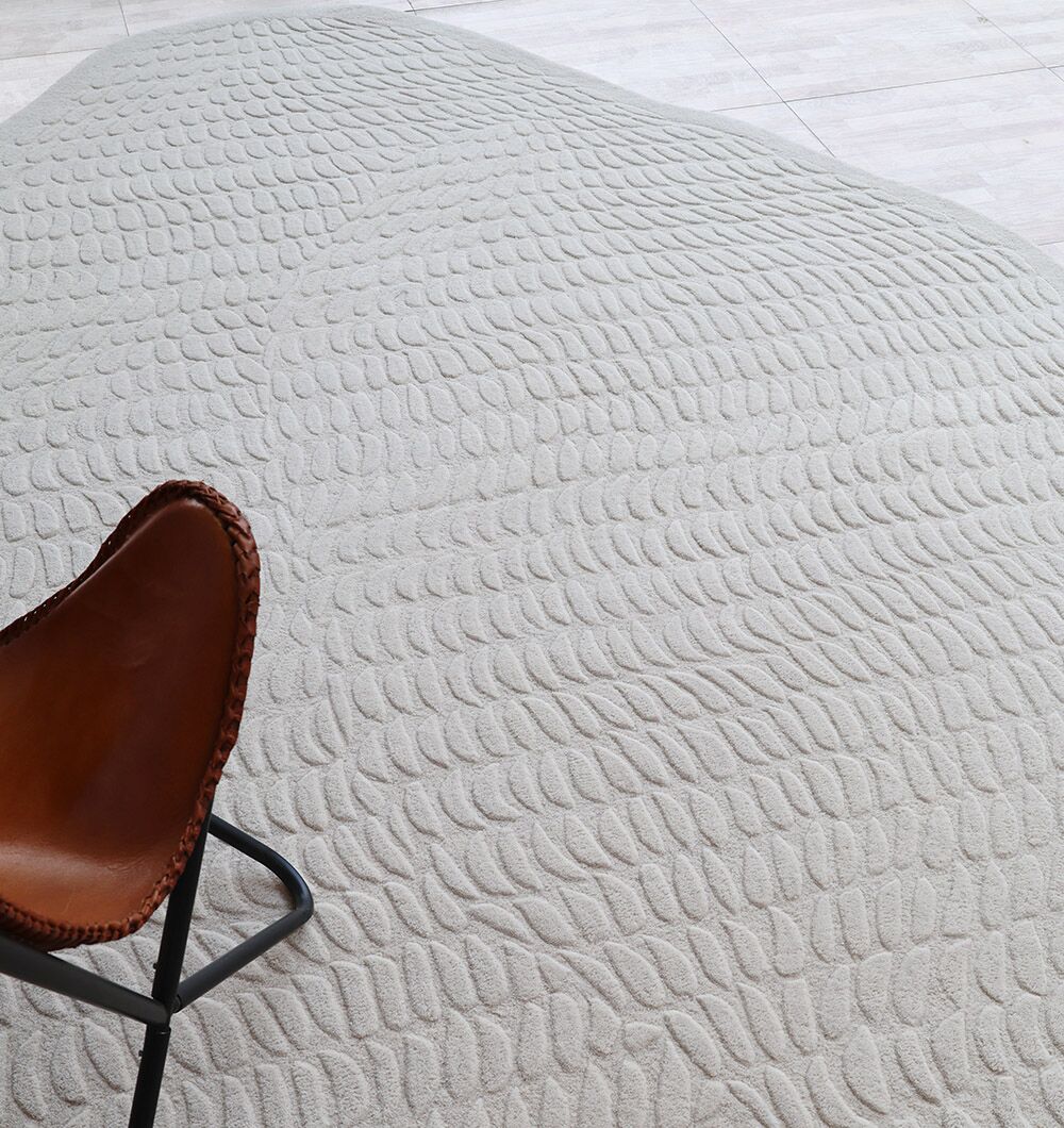 Carpets & Rugs Dubai – Modern Rugs, Tufted Rugs, Bedroom & Living Room Carpets in UAE Stylish modern carpet for living room and bedroom, available in Dubai and UAE with options in silk carpets, runner rugs, and traditional rugs for sale.