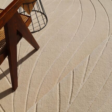 Elegant carpet for living room and bedroom in Dubai with modern design and high-quality finish for stylish home décor.