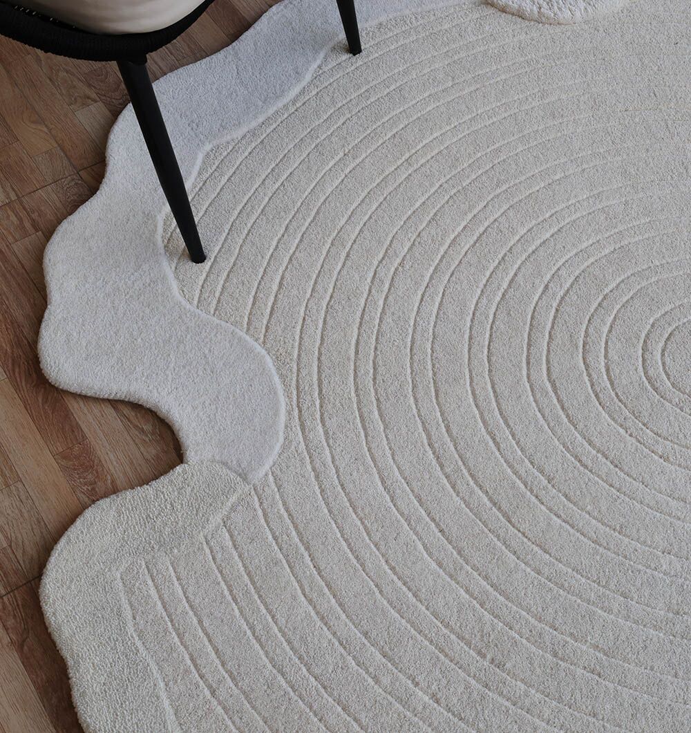 Carpets Dubai – Modern, Vintage, Silk & Home Carpet Collection Modern carpet for living room in Dubai with elegant design, durable finish, and soft texture for home décor.