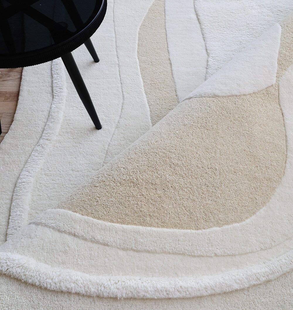 Carpets & Rugs Dubai – Modern Rugs, Tufted Rugs, Bedroom & Living Room Carpets in UAE Stylish modern carpet for living room and bedroom, available in Dubai and UAE with options in silk carpets, runner rugs, and traditional rugs for sale.
