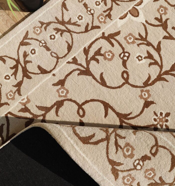 Elegant carpet for living room and bedroom in Dubai with modern design and high-quality finish for stylish home décor.